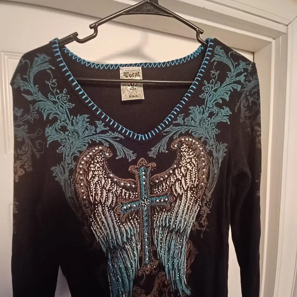 Vocal, Long Sleeve Shirt, With Outstanding Graphics - Picture 6 of 6